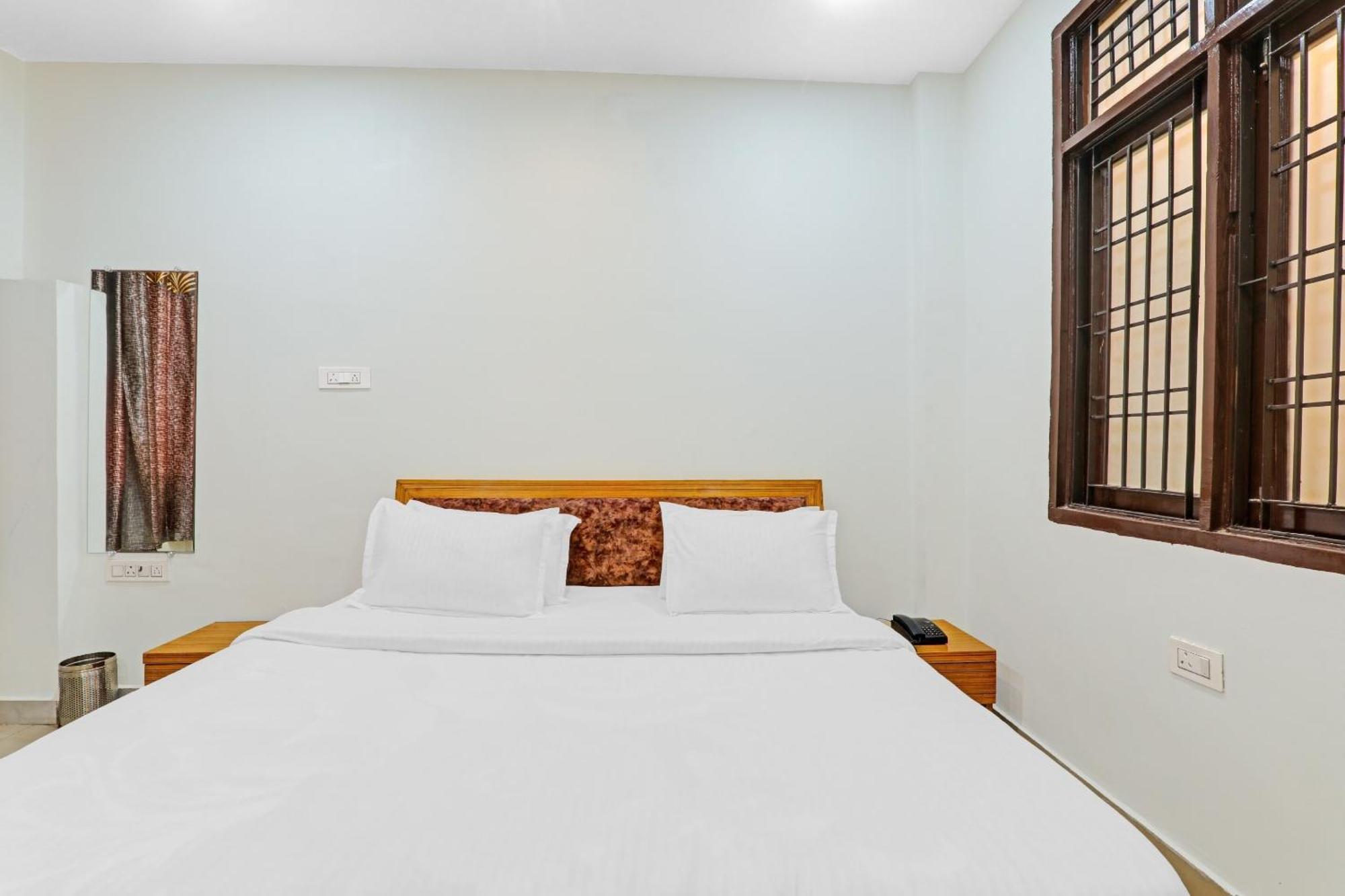 Collection O Hotel Marigold Kanpur Bagian luar foto