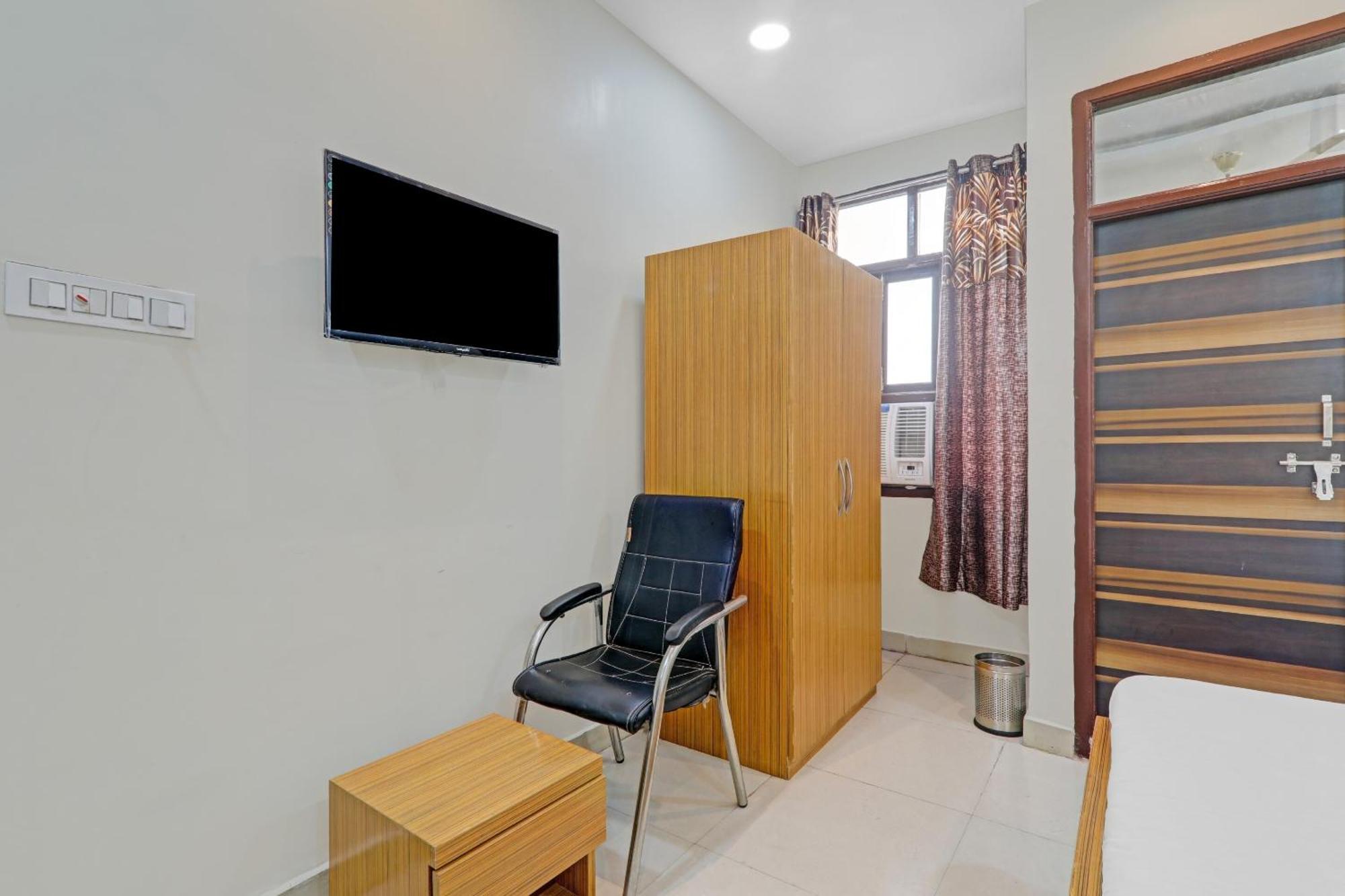 Collection O Hotel Marigold Kanpur Bagian luar foto